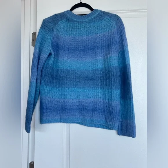 Vince Space Dye Crew Sweater size M EUC - Picture 9 of 9